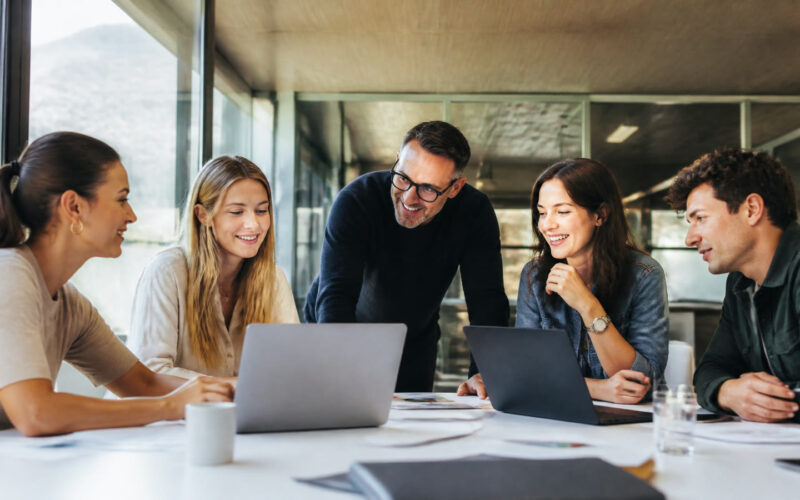 Fotorealistisches Beitragsbild zu "Job-Tipps für Teenager" mit Österreich-Bezug